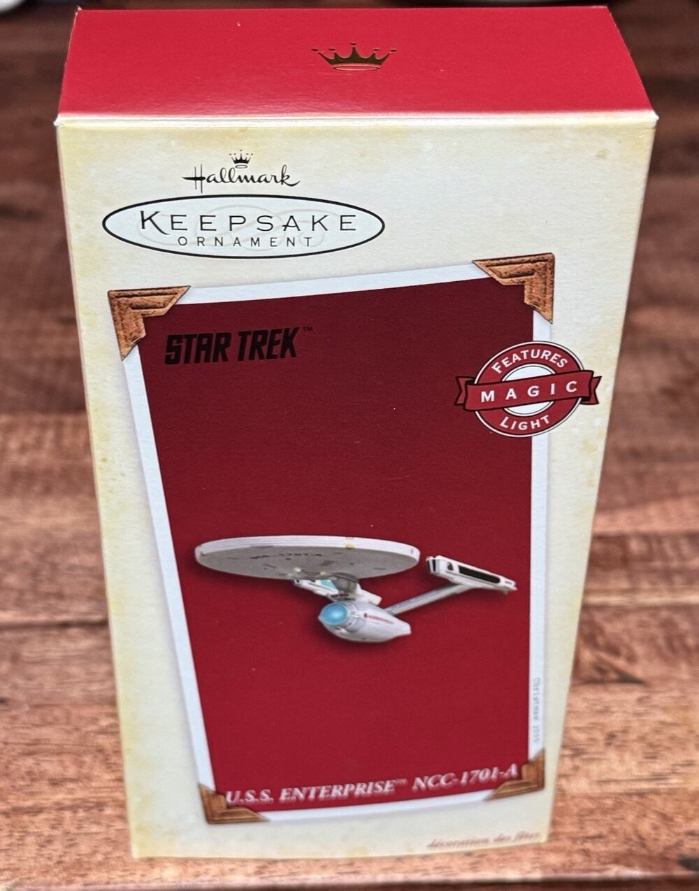 Hallmark Keepsake Ornament Star Trek U.S.S. Enterprise NCC-1701-A w/ Light 2005
